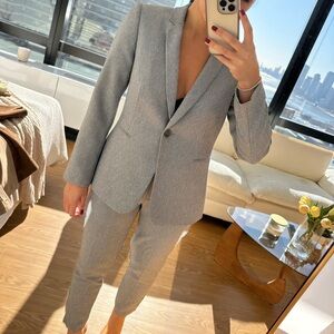 NWOT Elie Tahari Suit 2 Piece Set